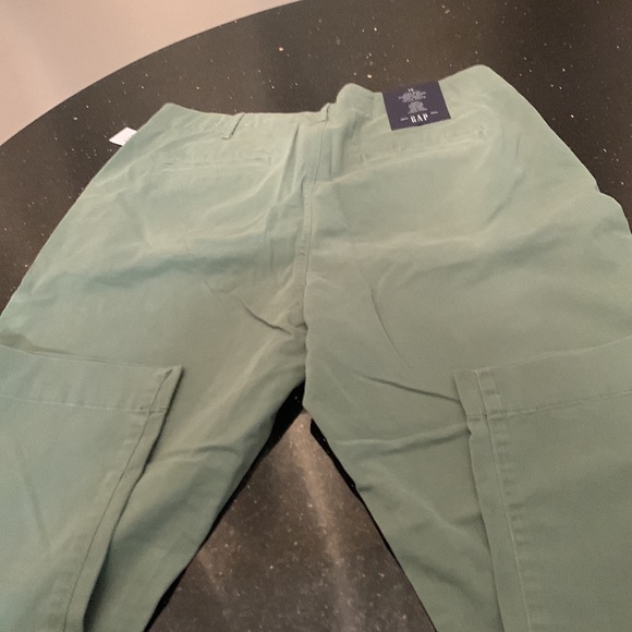 Size 10 GAP high rise, straight khaki and green - Picture 6 of 7
